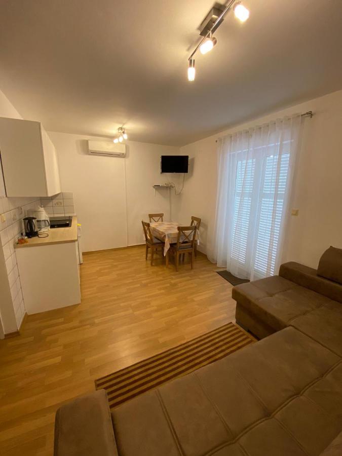 Apartment Coskovic Rosini Exterior foto